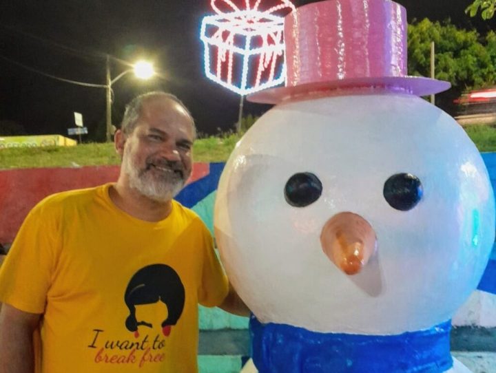 Natal em Natal: panetone e circo, Papai Noel, calor e 'neve' na decoração