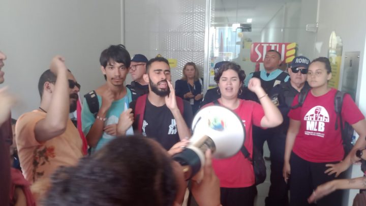 Álvaro Dias termina gestão como começou: com repressão e descaso