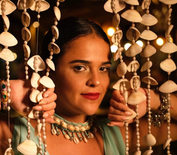 Camila Masiso comemora 15 anos de carreira solo com show 
