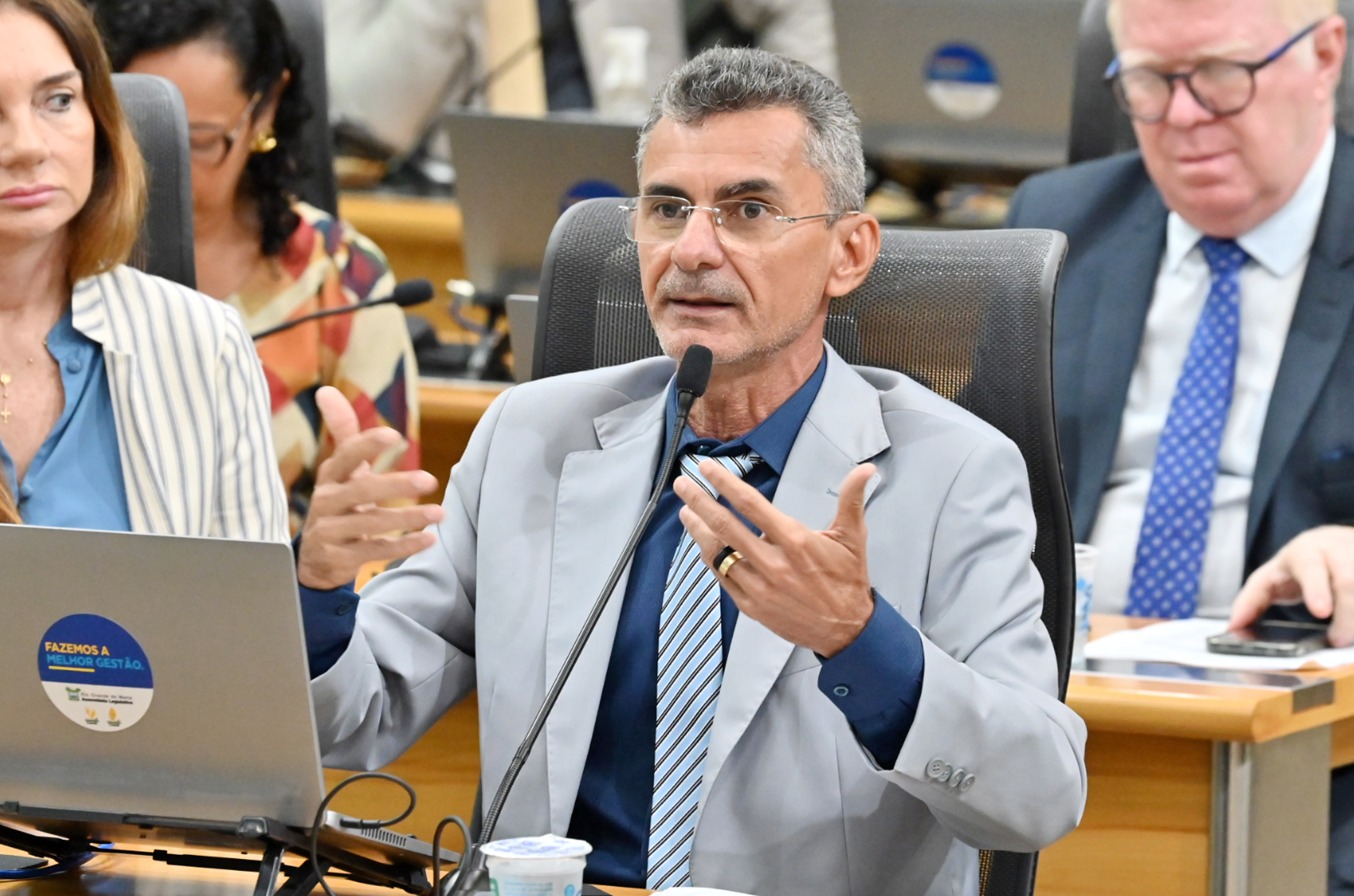Francisco do PT destaca prioridades para governo em 2025 e não crê em mudança de relação com PSDB
